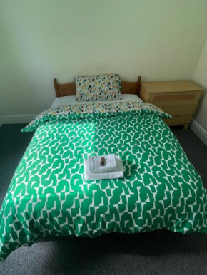 1-Bedroom in a Cozy Shared House